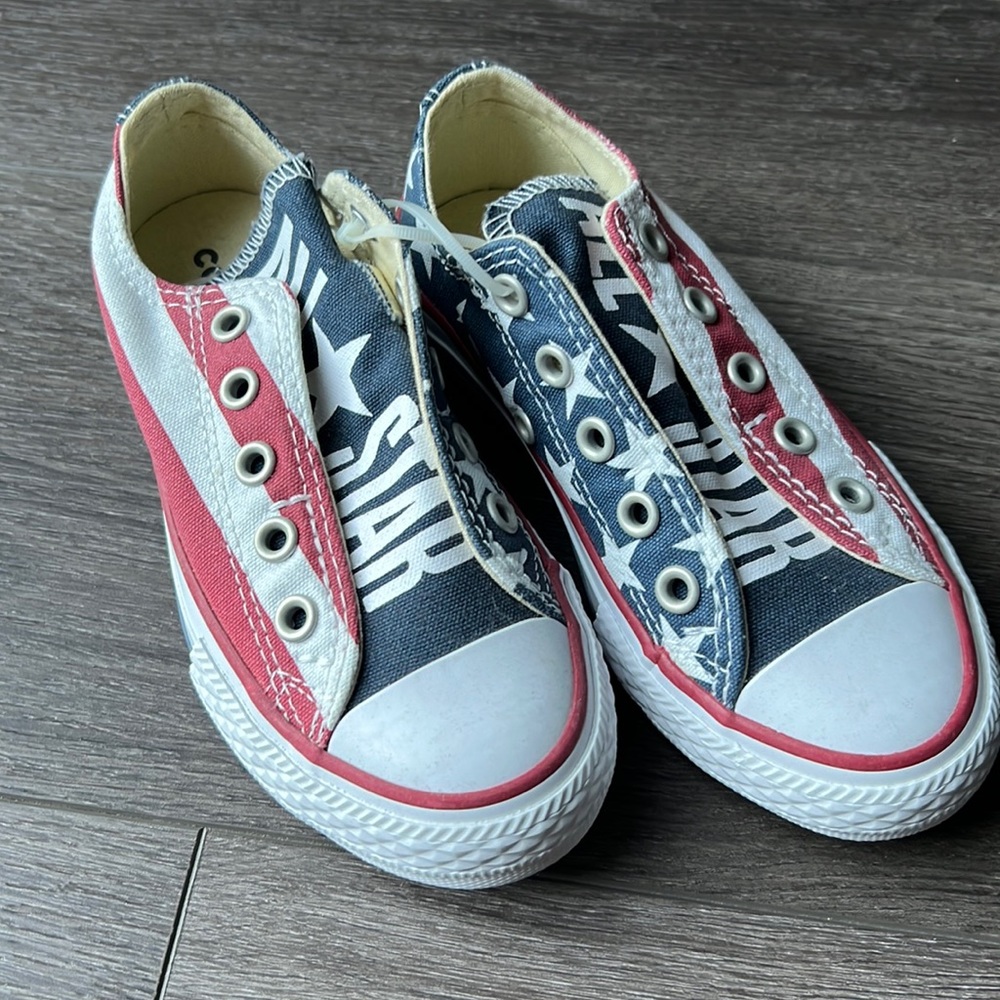 NWT Converse Allstars American Flag 4th of July Chucks. Youth/toddler 12